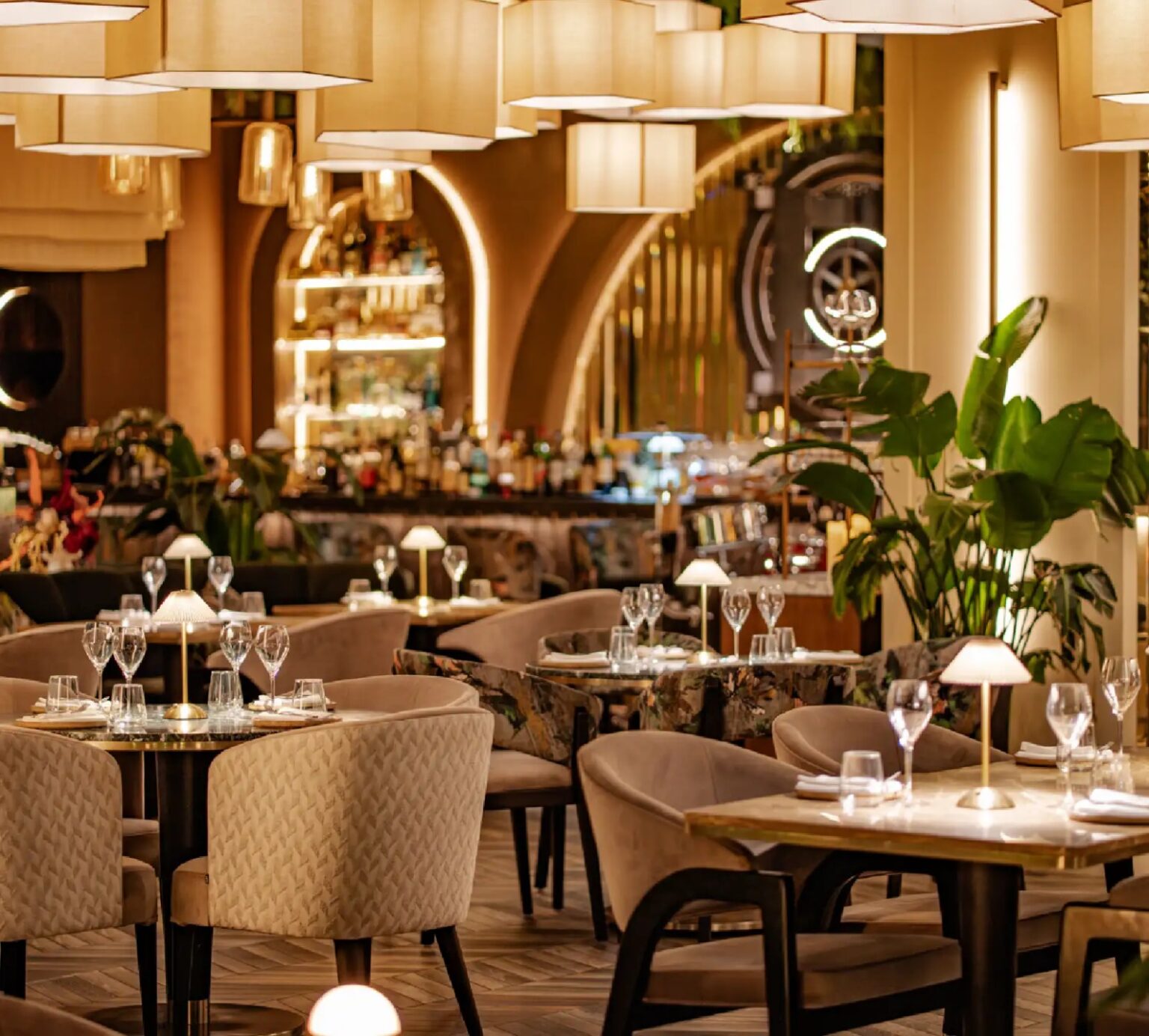 Fine Dining Dubai with Shisha: A Premium Lifestyle Experience